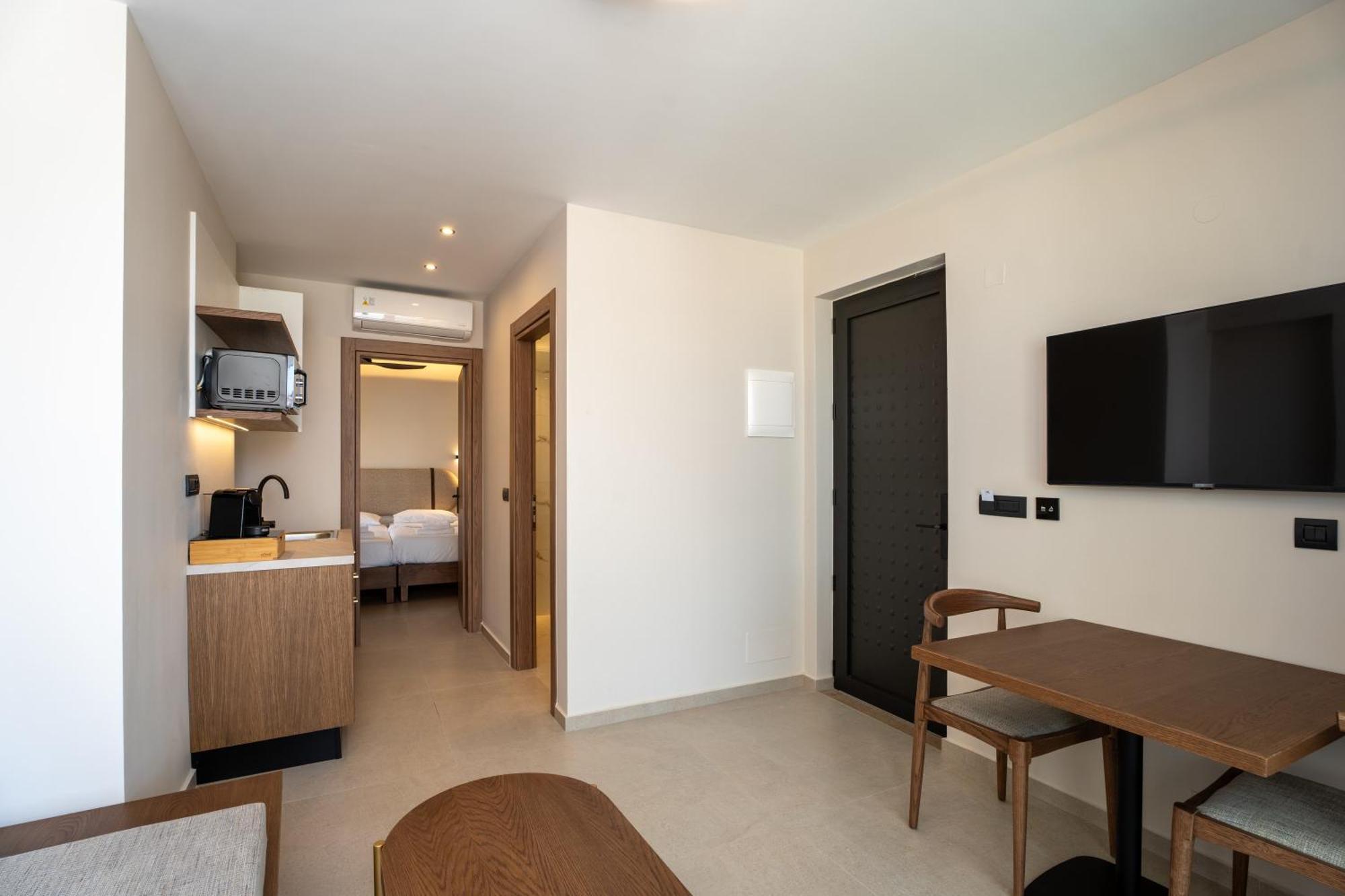 Vaya Suites By Omilos Hotels Amoudara  Room photo